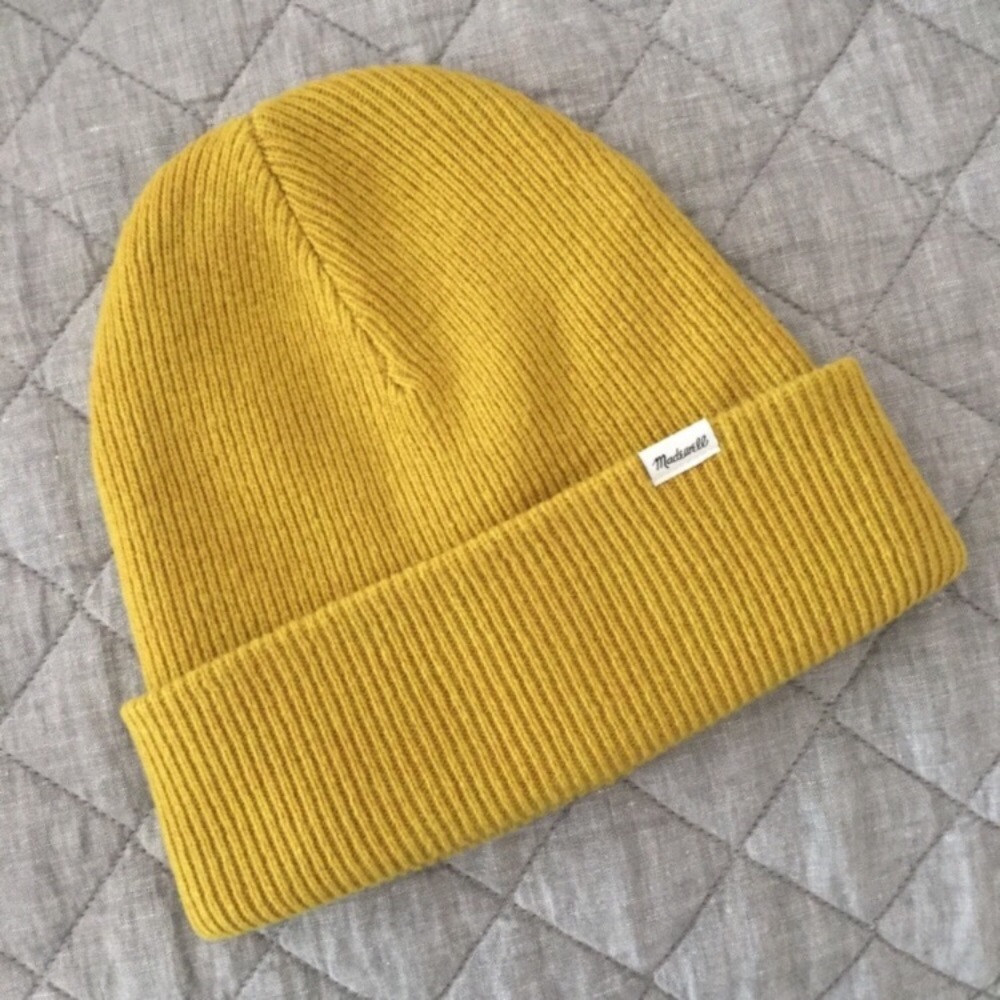 LAST ONE • sale | madewell | cuffed beanie - Picture 2 of 4